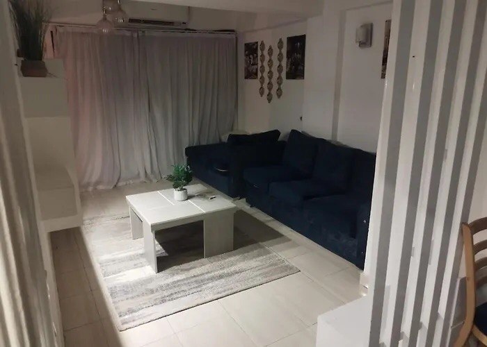 Holiday Apartment - Sunshine