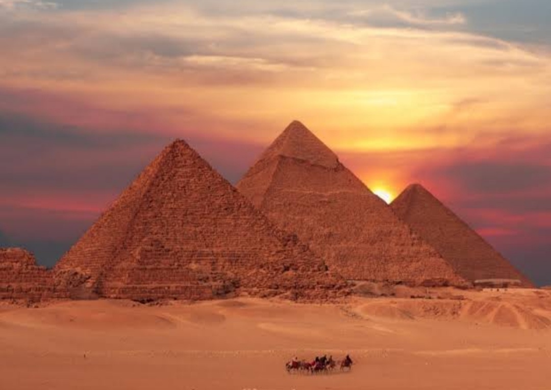 Cairo Trip – Pyramids, Old Museum, and Lunch on the Banks of the Nile