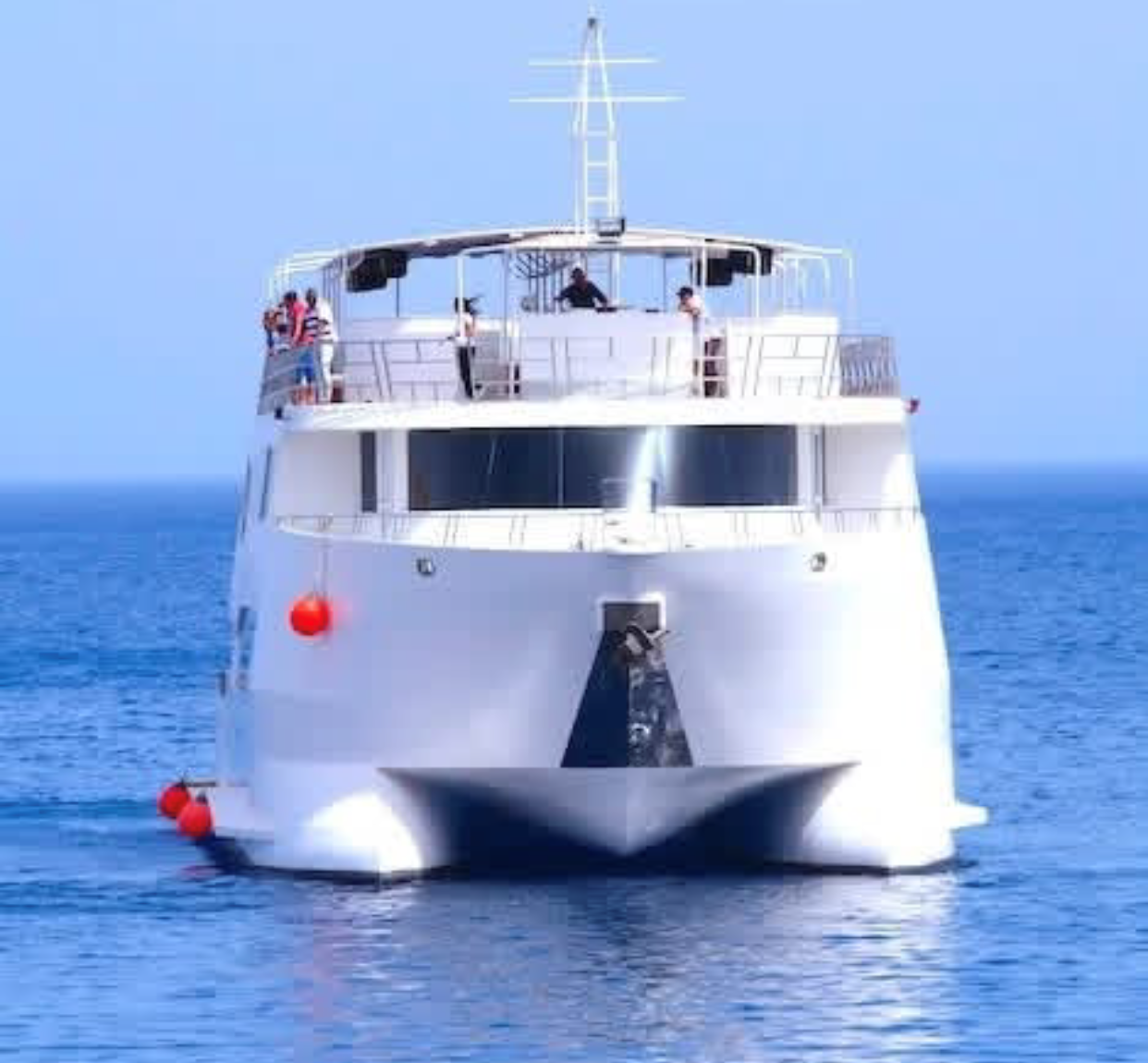 Liberty Catamaran – Family Luxury Cruise in Sharm El Sheikh