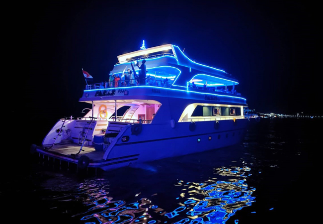 Luxury Dinner Cruise