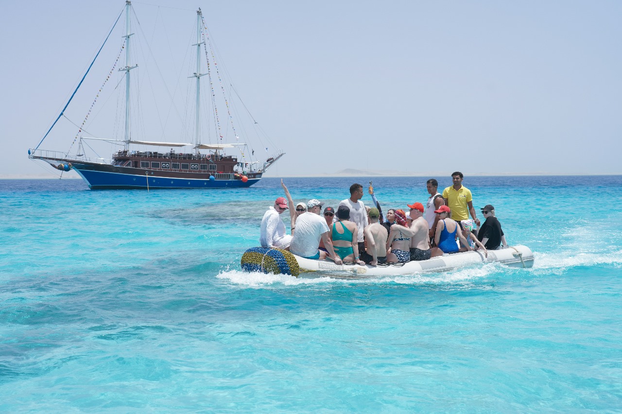 Pirates Sailing Boat – Ras Mohamed & White Island Cruise