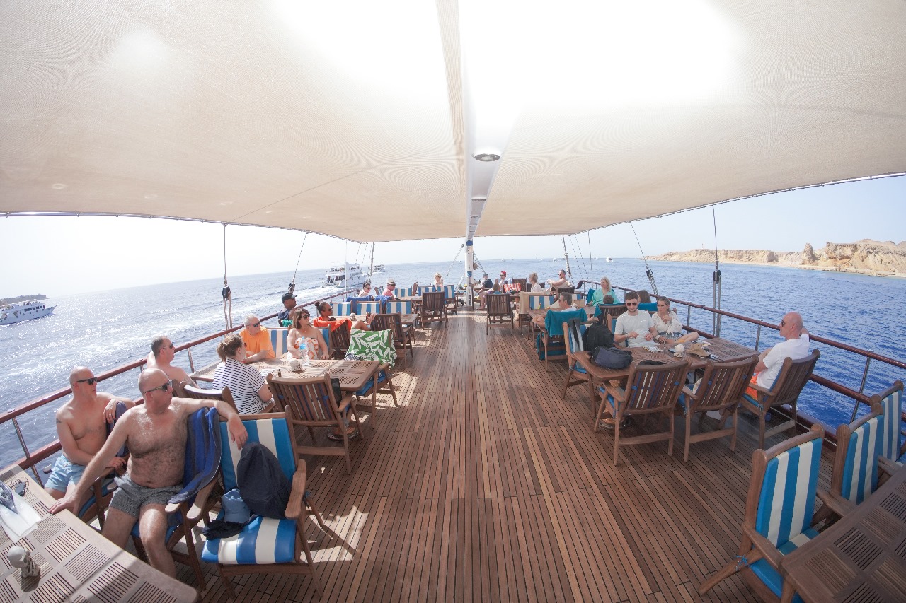 Pirates Sailing Boat – Ras Mohamed & White Island Cruise